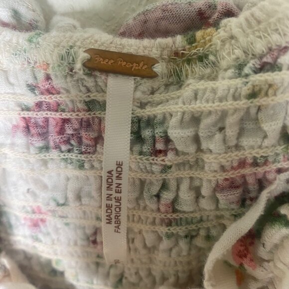 Free People Favorite Top Womens S‎ Pink Floral Smocked Ruffled Peasant Feminine - Picture 2 of 15